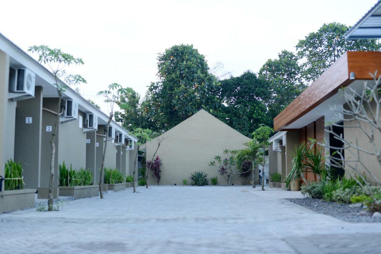 Reddoorz Syariah Plus Near Banyuwangi Airport Exterior foto